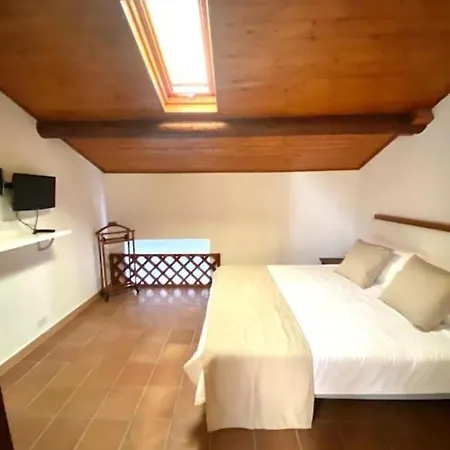 Apartment Casetta In Piazza Santa Barbara *