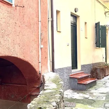 Apartment Casetta In Piazza Santa Barbara